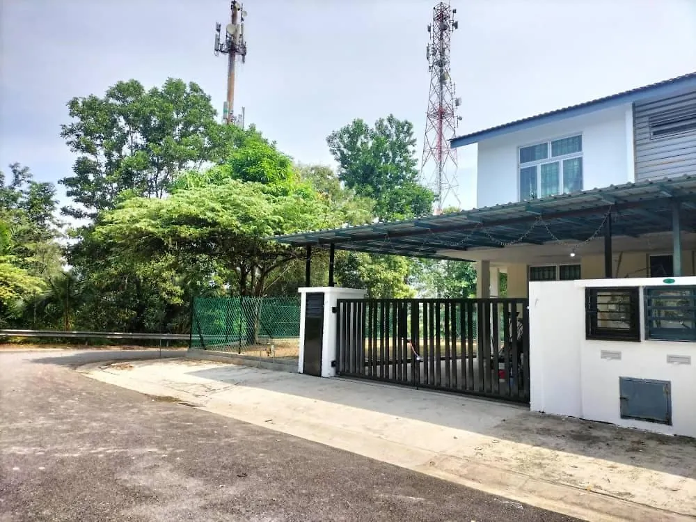 Holiday home Iris 31 Corner Lot Near Legoland Jdt Utm Malay Only Villa Johor Bahru