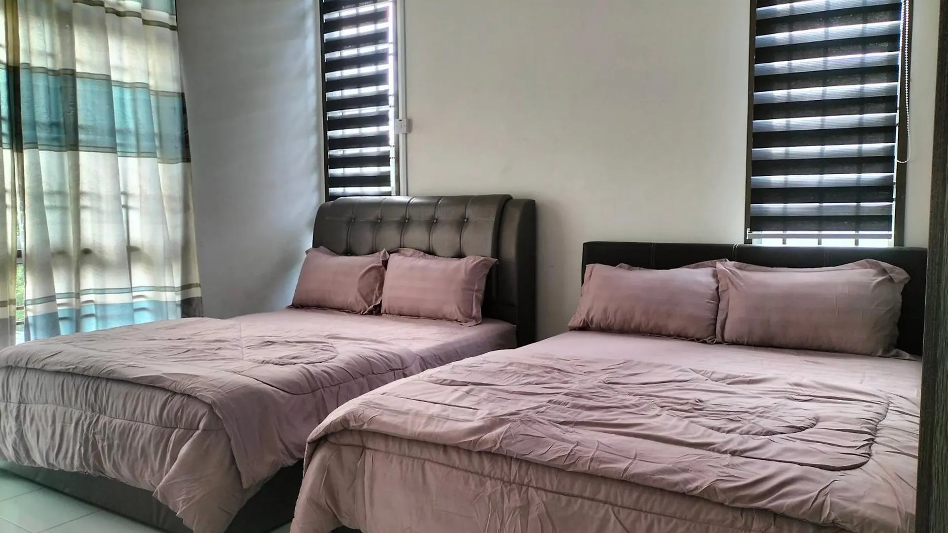 Holiday home Iris 31 Corner Lot Near Legoland Jdt Utm Malay Only Villa Johor Bahru